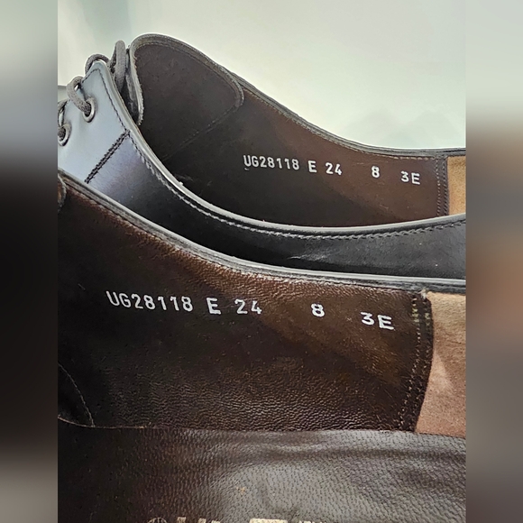 Size 10.5 | Salvatore Ferragamo Authentic oxford shoes - Picture 8 of 11